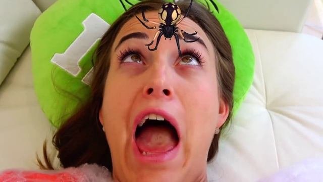 Learn Colors with Bad Baby & Giant Spider Attacks Girl, Finger Family Nursery Rhymes Song for kids