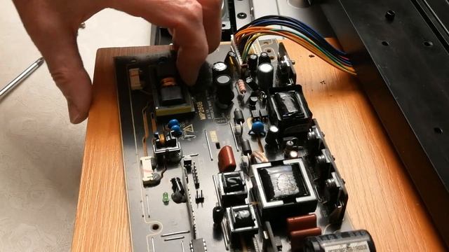 Mystery MTV-2606W не включается индикатор не светится. Ремонт блока питания MIP260B.