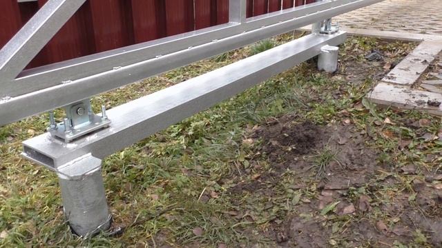 Монтаж откатных ворот своими руками на винтовых сваях