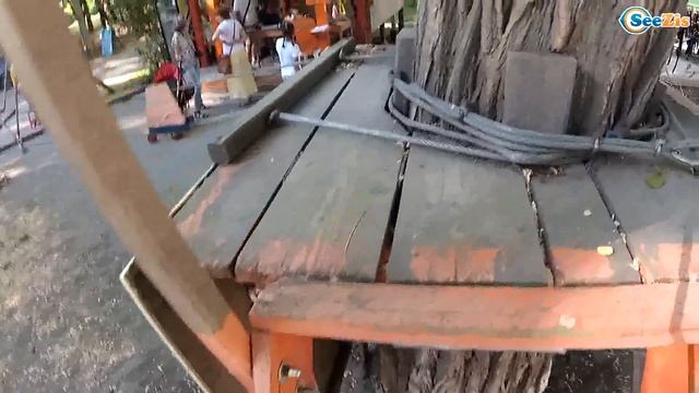 Ярослава Альпинист! ВЛОГ в Веревочном Парке для детей! Прыгаем на Батутах Outdoor Playground