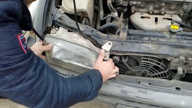 Как заменить фары и установить лампочки