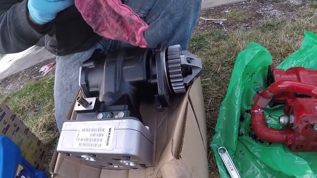 Дальнобой по США Америка. Небольшой ремонт VOLVO 670 and 780