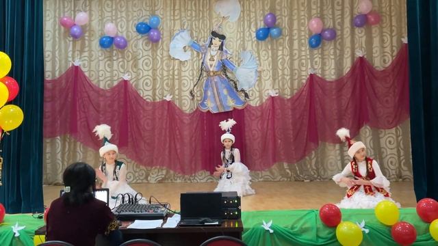 Казахский танец | Камажай | Бестюбинская школа