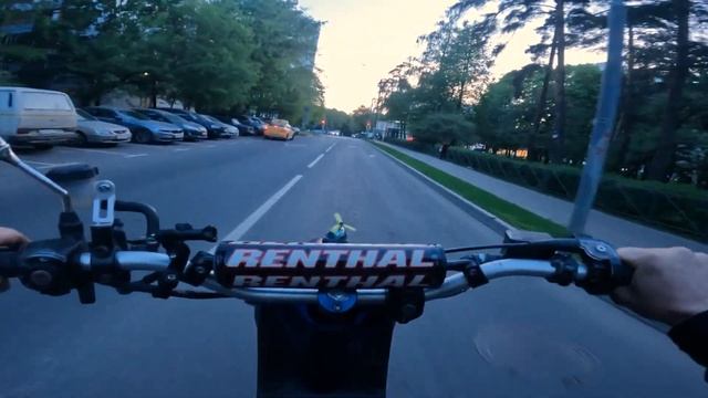 Килл Стрит по Москве на утке. Стант на Yamaha bws #02