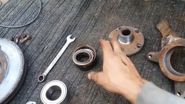 Renault Laguna 2. Как заменить подшипник ступицы.