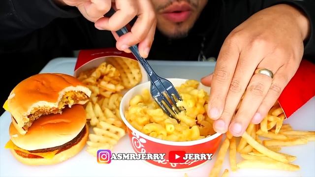 ASMR MCDONALDS MAC N CHEESE CHICK FIL A CHEESEBURGER FRIES STIRRING EATING SOUNDS BIG BITES JERRY