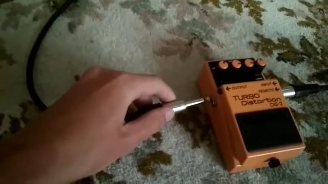 Как подключить педаль(Distortion DS-2) к транзисторному комбику ??? + звук педали