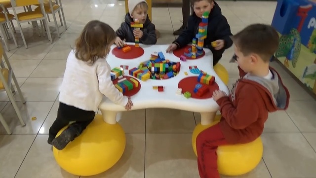 VLOG поход в детский магазин игрушки шопинг Shopping children's toys store Peppa