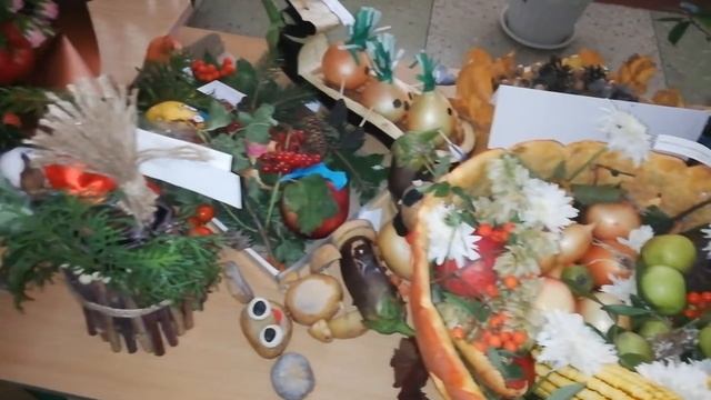 Осенние поделки, выставка, работы из природных материалов