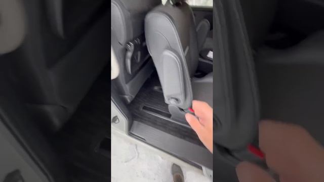Быстросьем среднего ряда Honda stepwgn rp