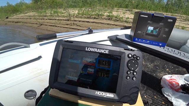 LOWRANCE HOOK REVEAL 7 TripleShot. Обзор эхолота на воде. Боковое сканировние
