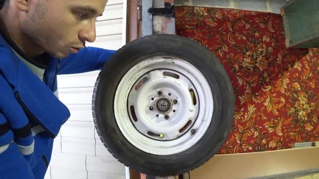 Балансировка колес своими руками, на самодельном балансировочном станке ! Wheel balancing