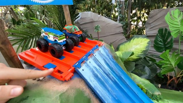 РИСКОВАННАЯ ГОНКА РЕЧНЫХ ПОРОГОВ Monster Trucks HotWheels