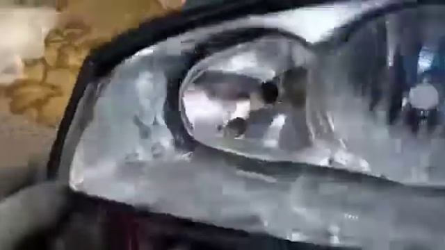 снятие стекла с фары калина 1 дедовский способ.