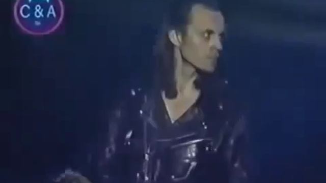 группа КОМИССАР - Падла
г.Ленинград 16.10.1997 (official video).mp4