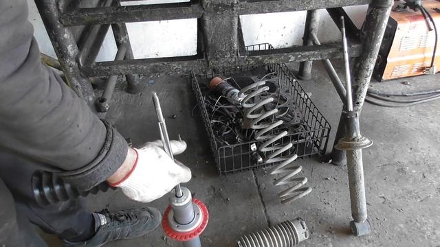 Замена задних стоек гранта лифтбек