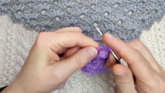 Как связать красивую шаль крючком. Новый узор для вязания шали крючком.