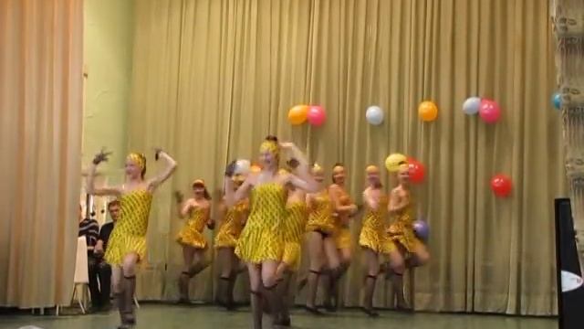 Танцевальный коллектив "ЛИДЕР"