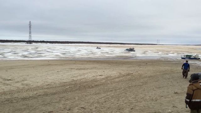 р.Пур Май 2015г. Вездеход на воздушной подушке "Арктика - 3Д"