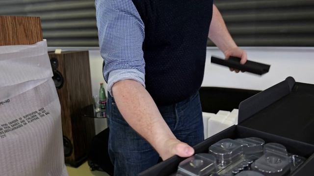 Kef R11 Meta - Unboxing