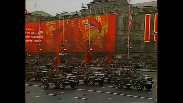 HD Soviet October Revolution Parade, 1975 Парад 7 Ноября