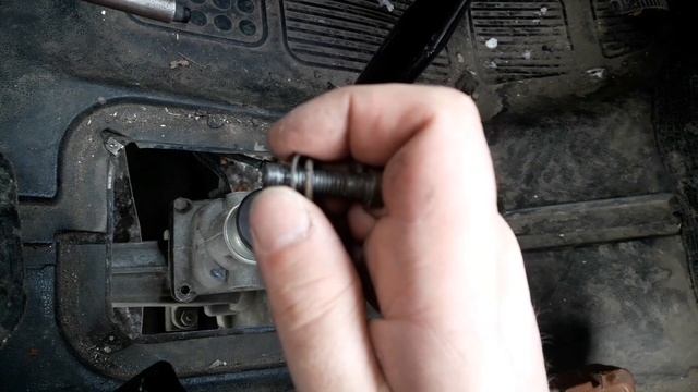 Сколько и как залить масло в коробку передач(кпп) газель