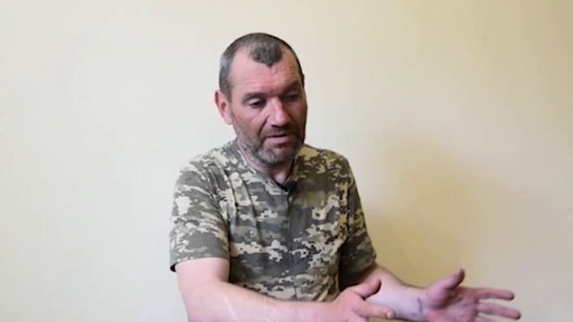 На разных участках фронта фиксируется сдача в плен украинских военнослужащих. Явление уже массовое.