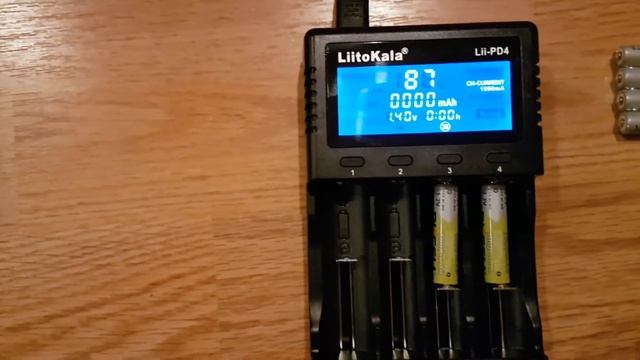 Зарядное устройство Liitokala Lii-PD4 ПРОВЕРКА В РАБОТЕ