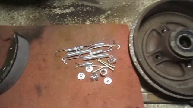 Толщина задних тормозных колодок Renault Logan (Thickness of rear brake pads)