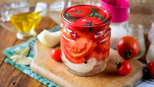 Резаные помидоры на зиму