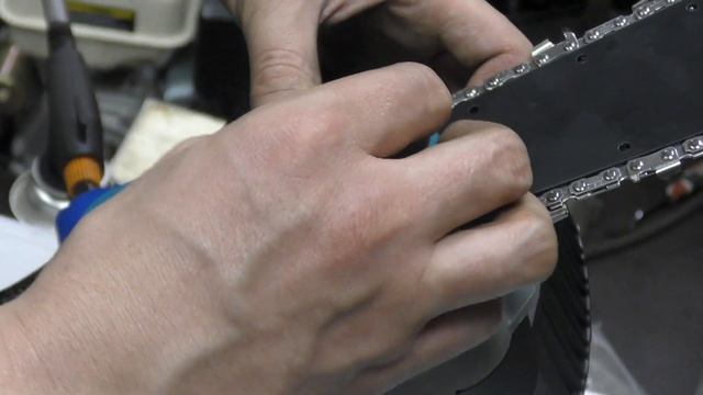 РЕГУЛИРОВКА И НАТЯЖКА ЦЕПИ ЭЛЕКТРОПИЛЫ