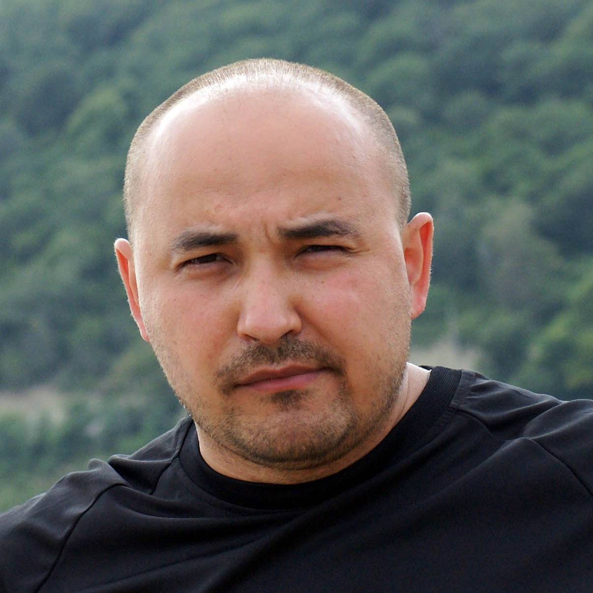 Эргашев Эдуард