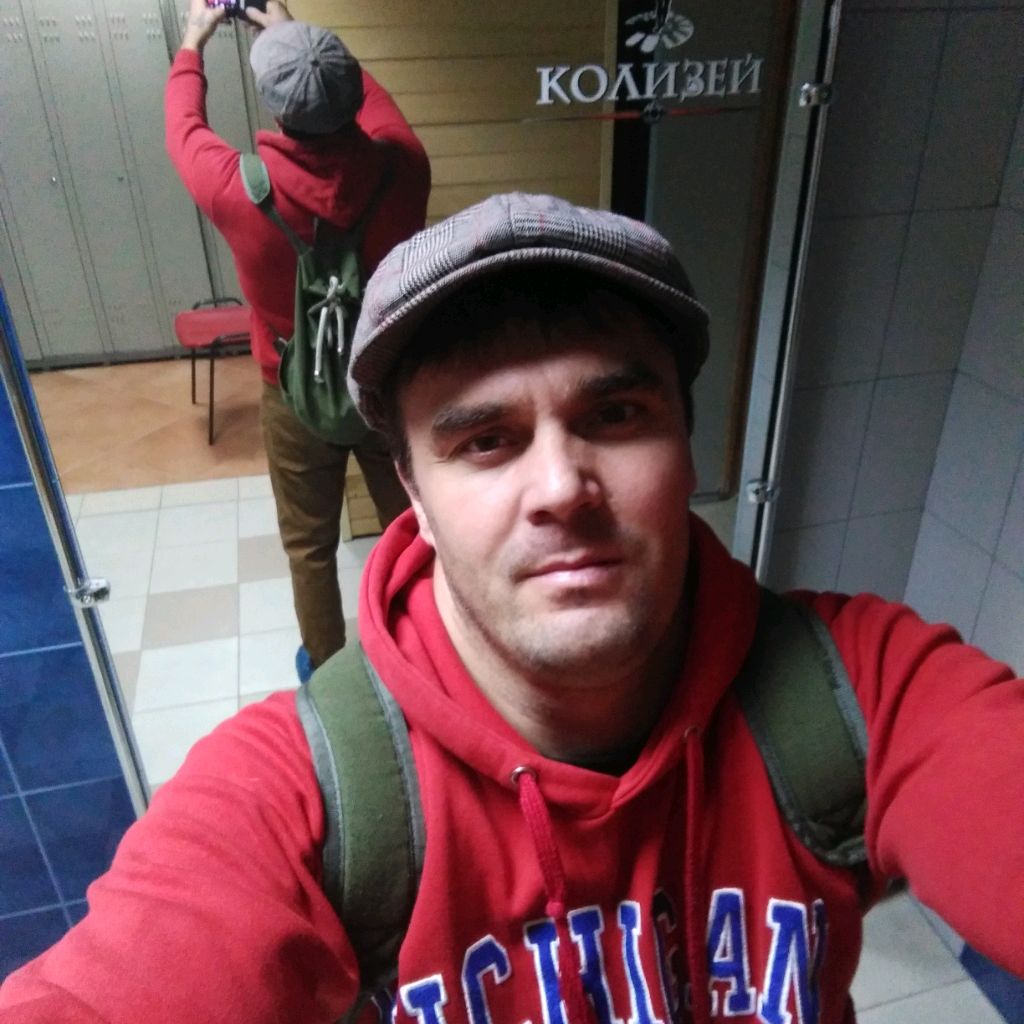 Артём
