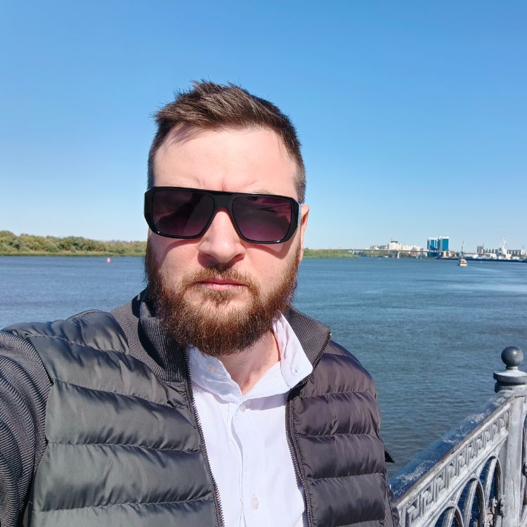 Евгений Григорьев