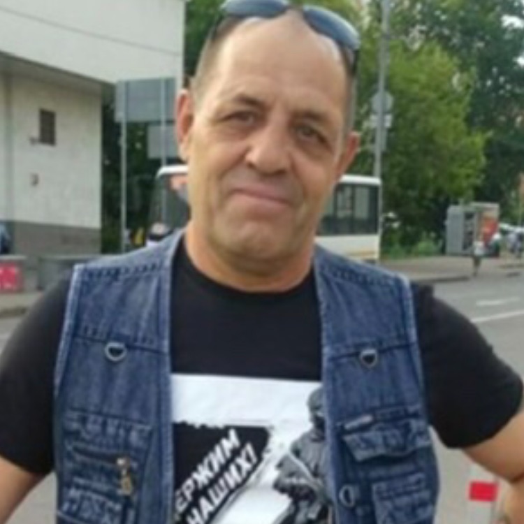 Виктор
