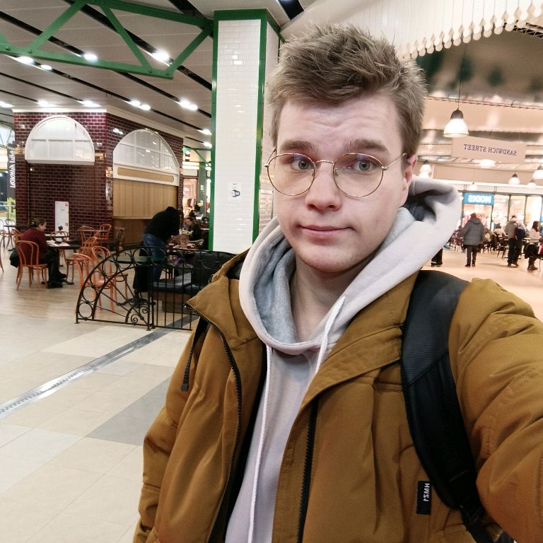 Алексей Иванов
