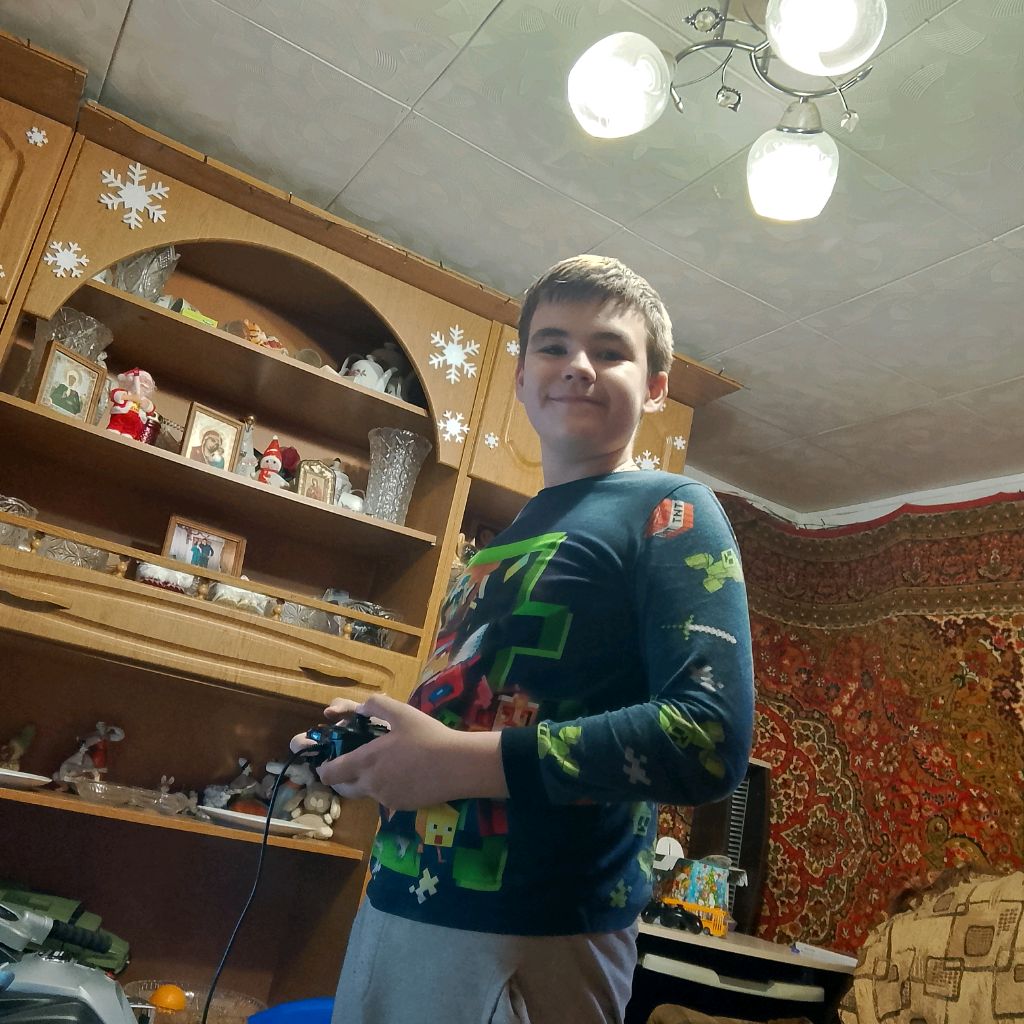 Артур Насыров