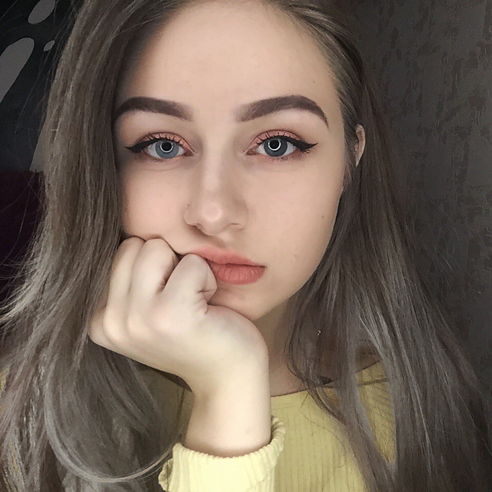 Аня