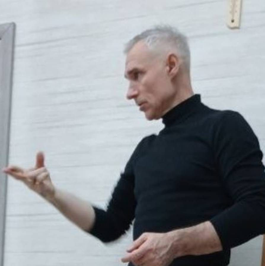 Петр Колесников