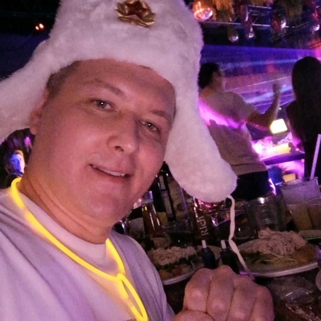 Димон ✌️
