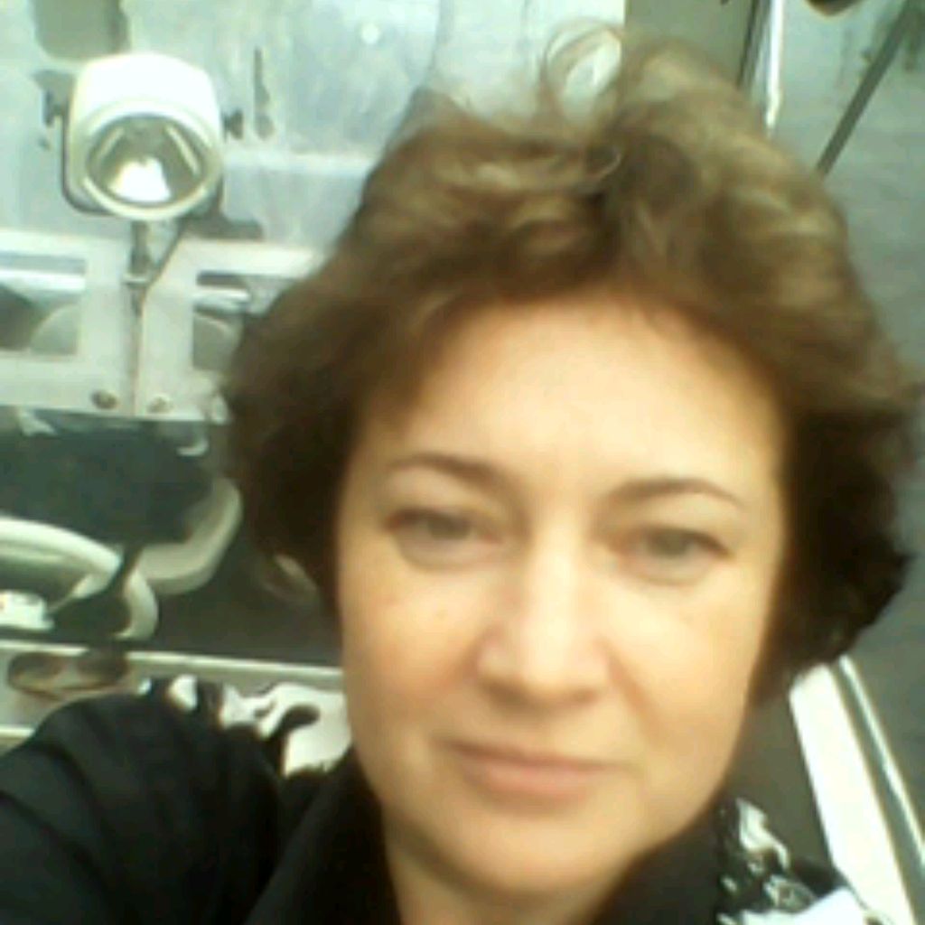 Лена Хотина