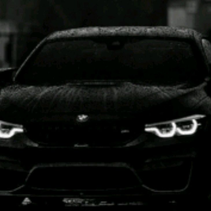 ЧЁРНАЯ BMW В НЕЙ МАКС