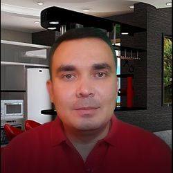 Сергей Романов
