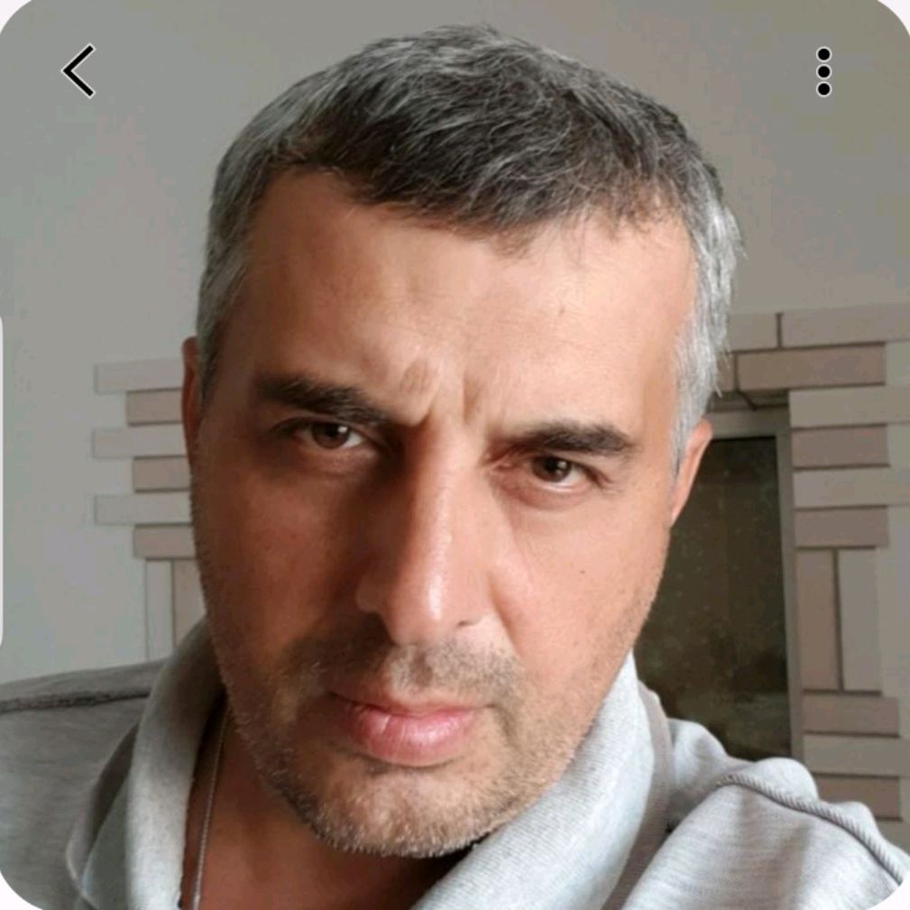 Эдуард М.