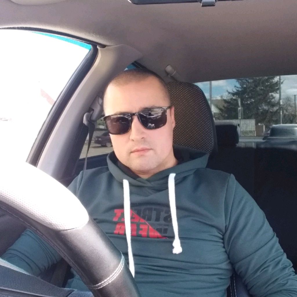 Алексей Пухов