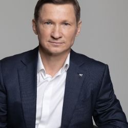О. и Е.