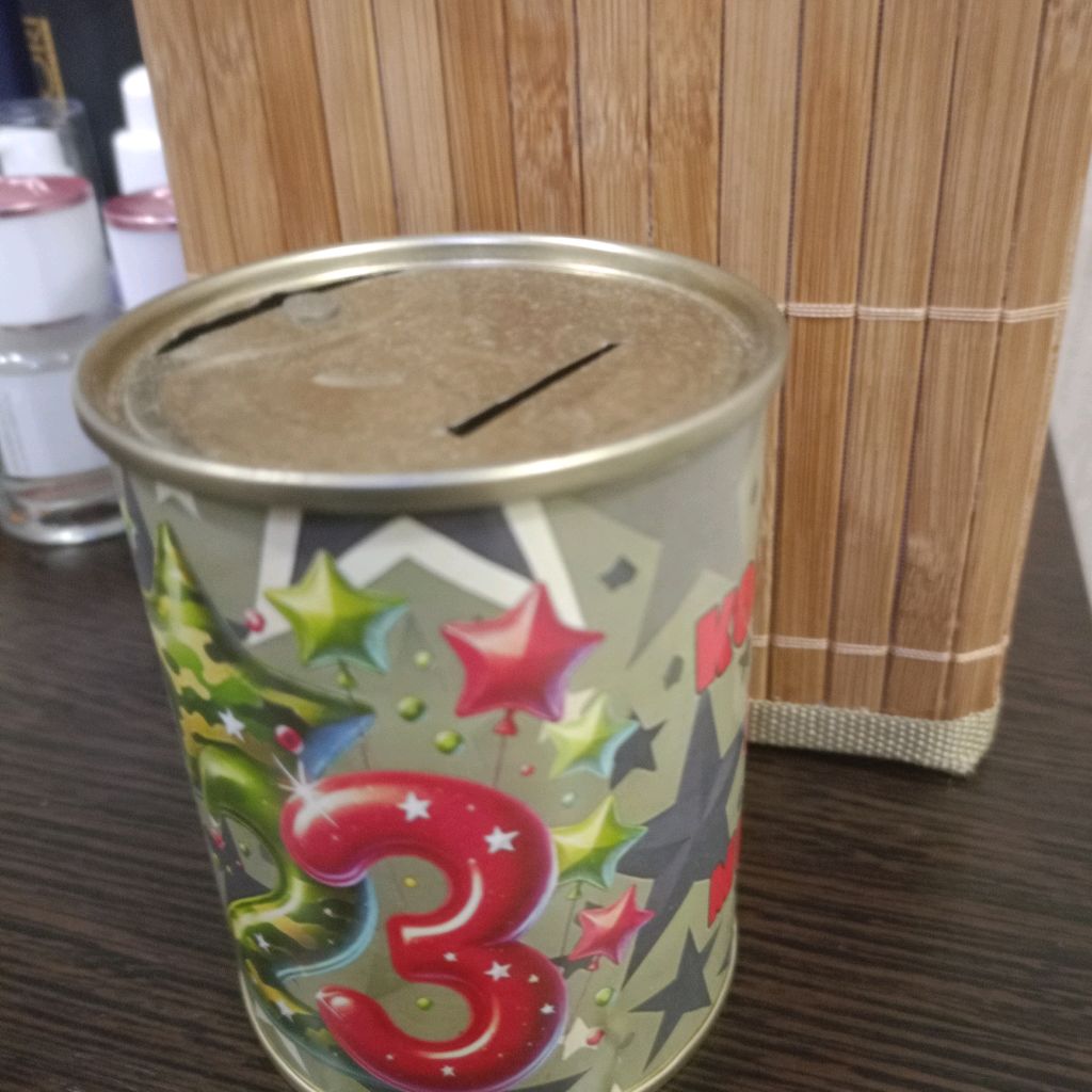 Копилки и прятки с другом и игры