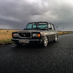 LADA SEMЁRA
