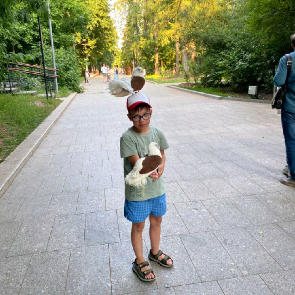 Захар -артист Больших и Малых😉