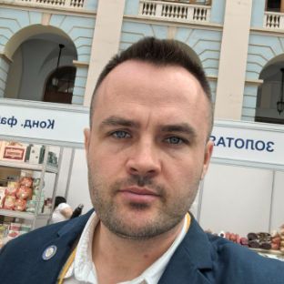 Александр Жуков